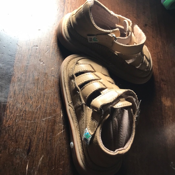 Mooshu trainers - Picture 2 of 3